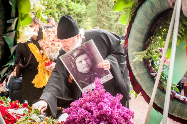 9 Mei 2015: Herdenking Russisch Ereveld